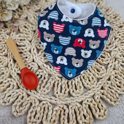 Bavoir bandana petit ours 0-9 mois